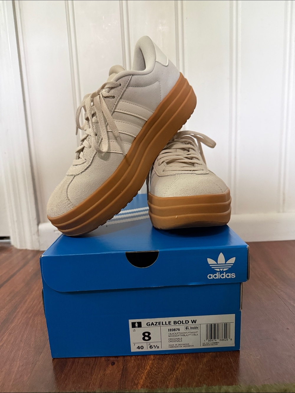 Like New Women’s adidas VL Court Bold Women's Shoes Light Beige Sz 8